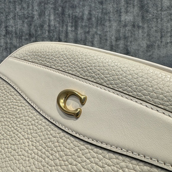 Camera Bag - Picture 6 of 7